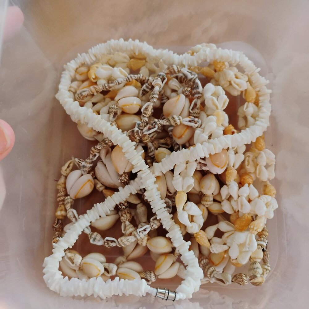 Shell Necklaces Lot - image 4